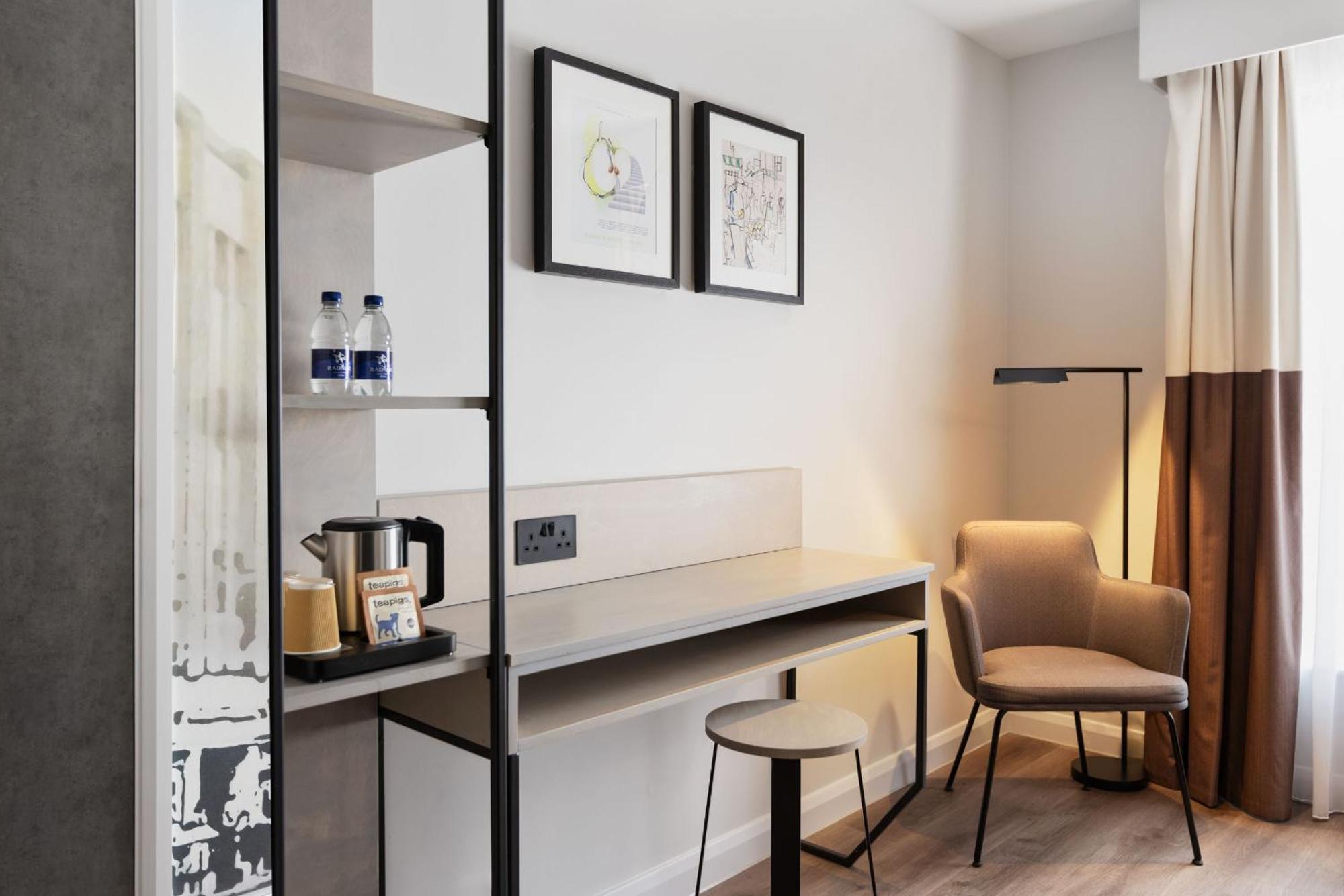Spark By Hilton London Romford Zewnętrze zdjęcie