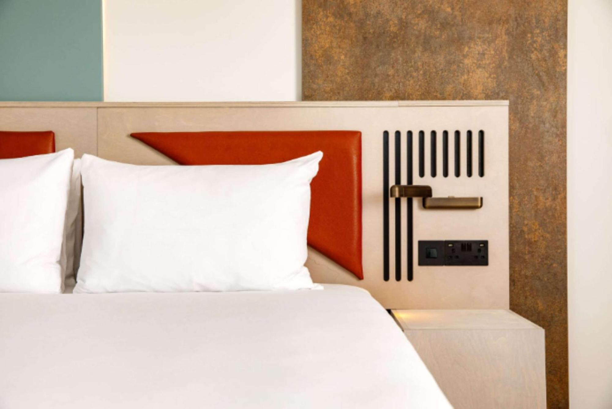 Spark By Hilton London Romford Zewnętrze zdjęcie